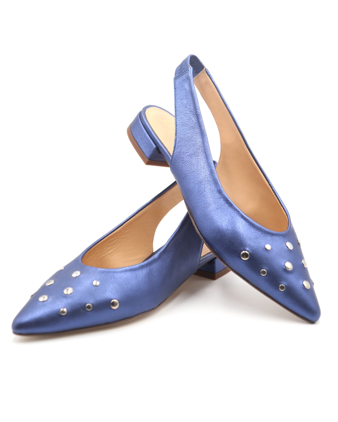 Zapato-plano-azul-tachuelas-mujer