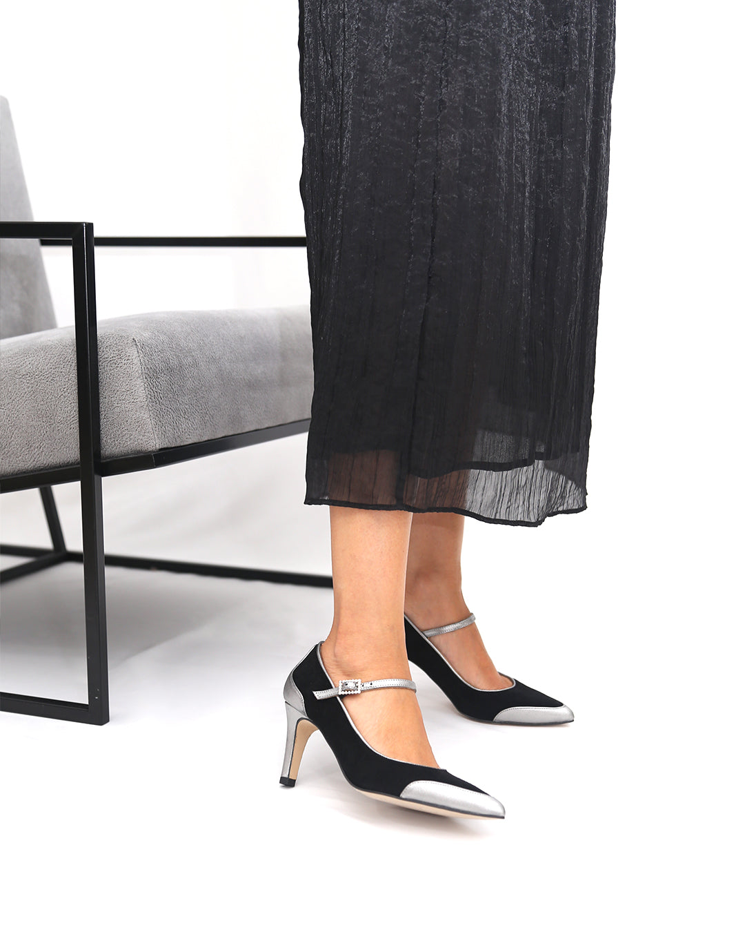 ZAPATO DE TACÓN METALIZADO