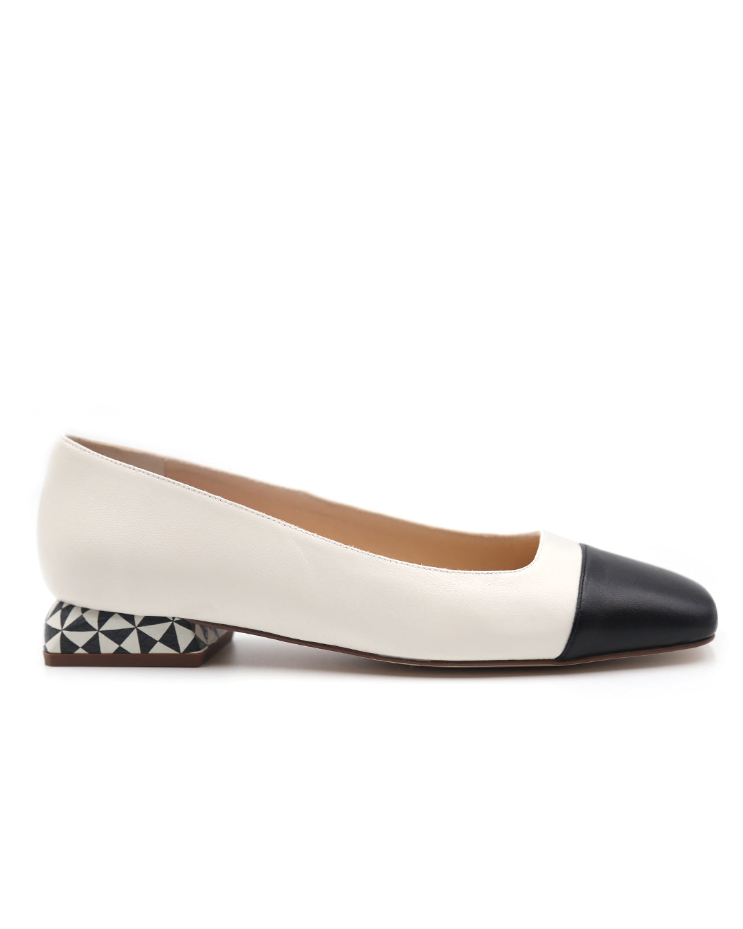 Zapato-tacón-mujer-blanco-negro