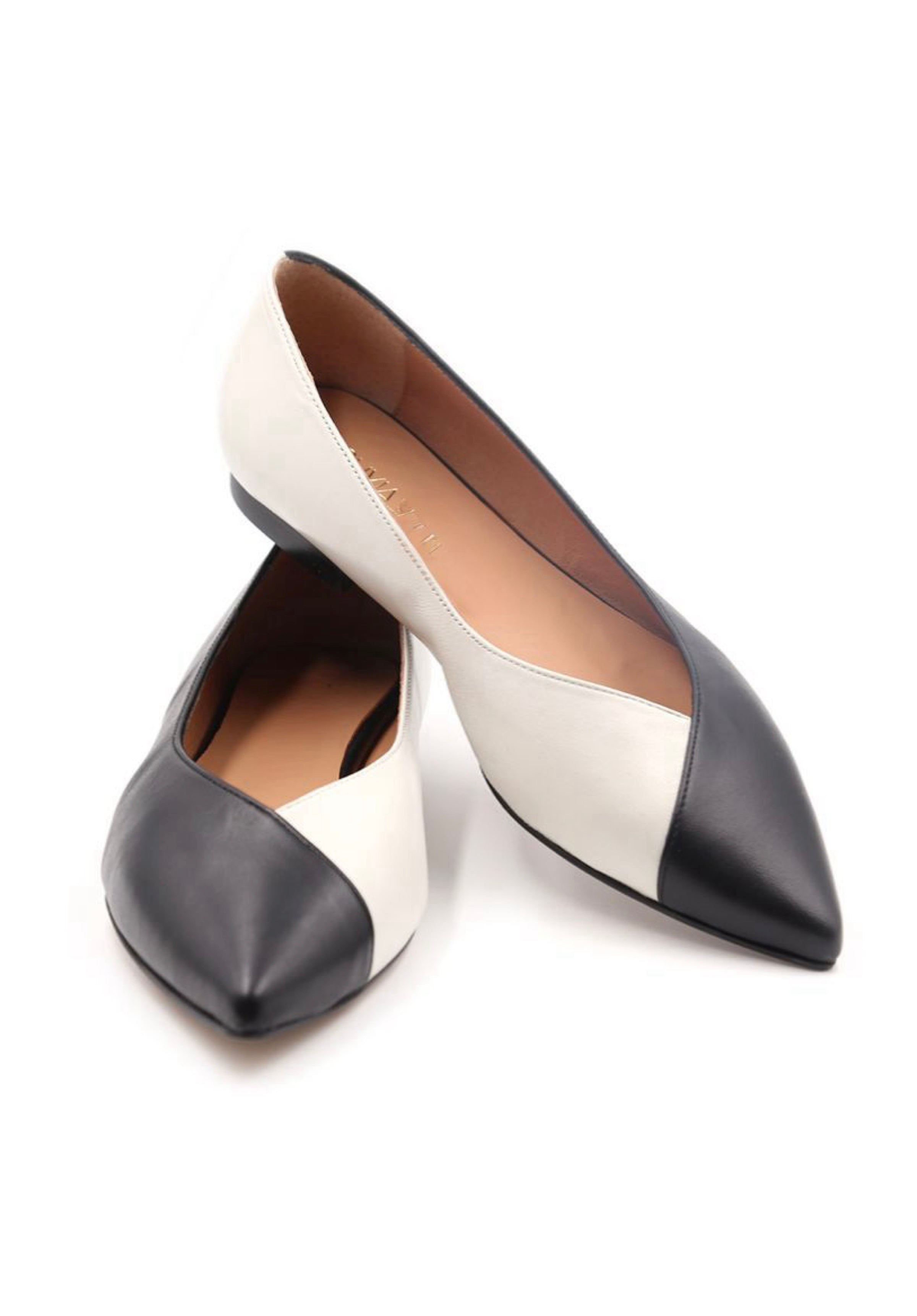 bailarina-plana-blanca-negra-mujer