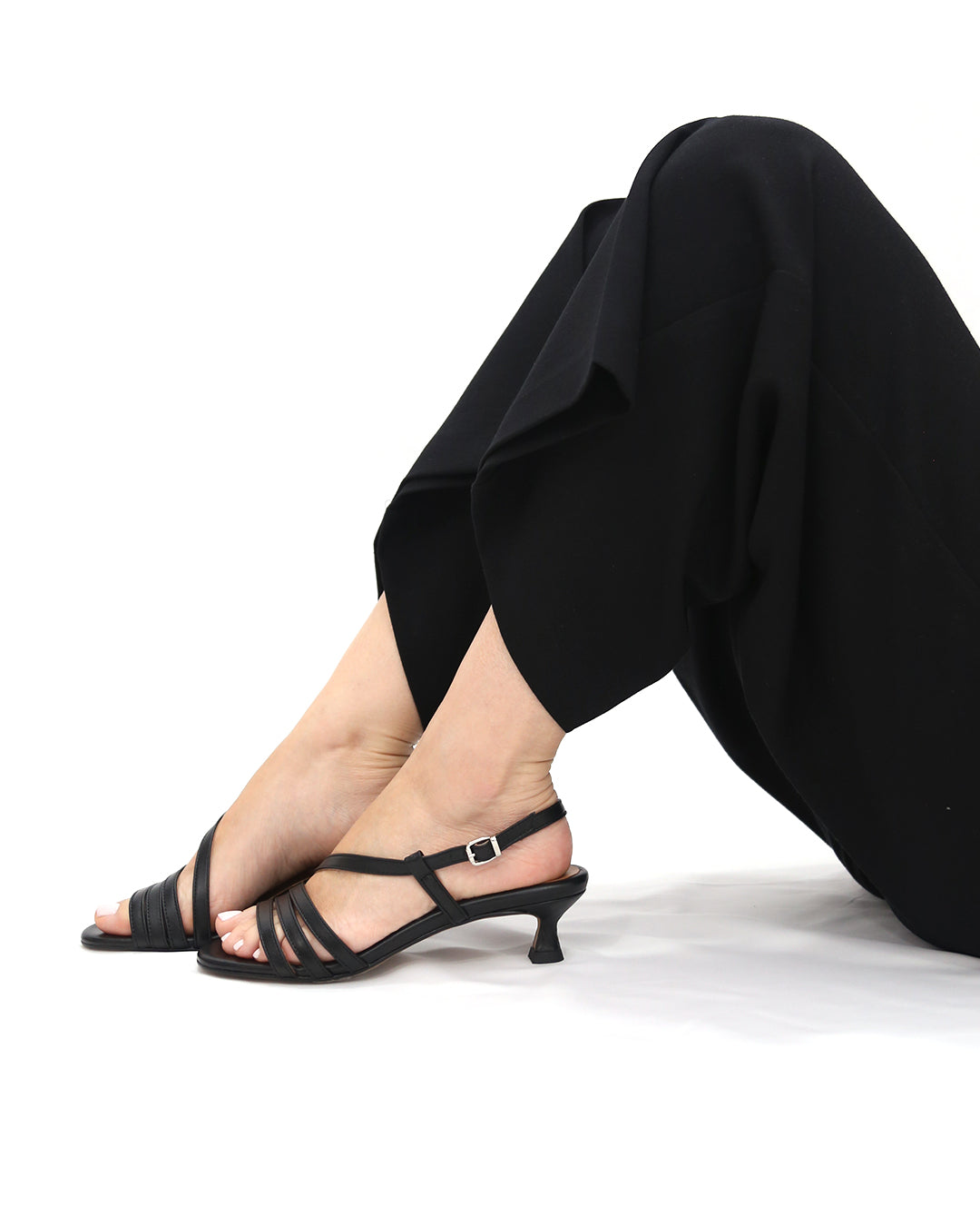 sandalias-negras-bodas