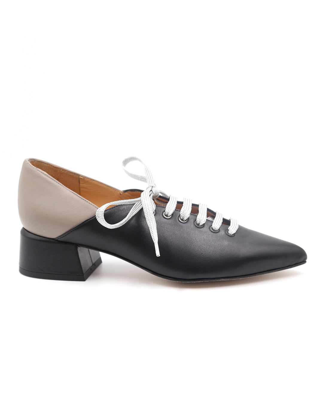 zapato-tacón-cordones-mujer