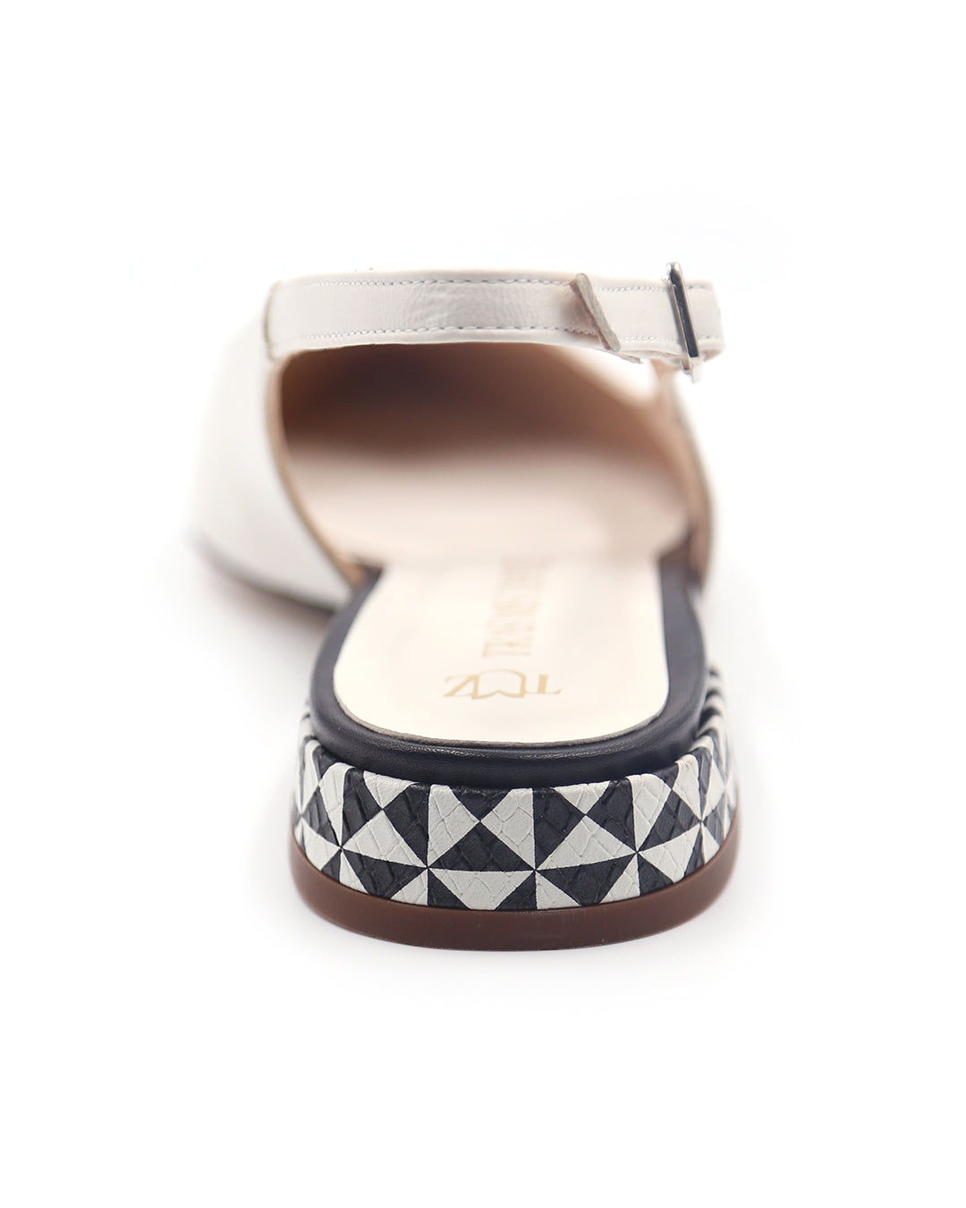 ZAPATO PLANO DESTALONADO BLANCO Y NEGRO