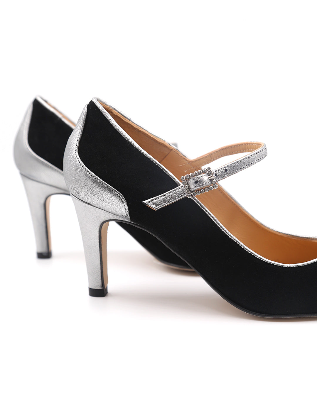 ZAPATO DE TACÓN METALIZADO