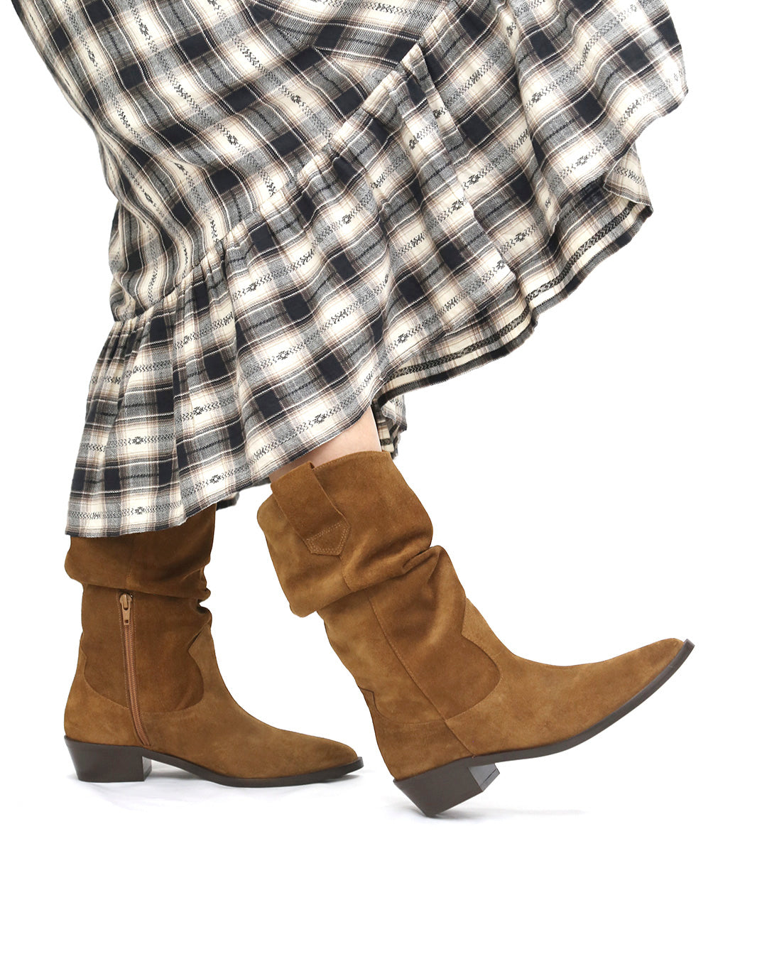 botas-altas-ante-camel