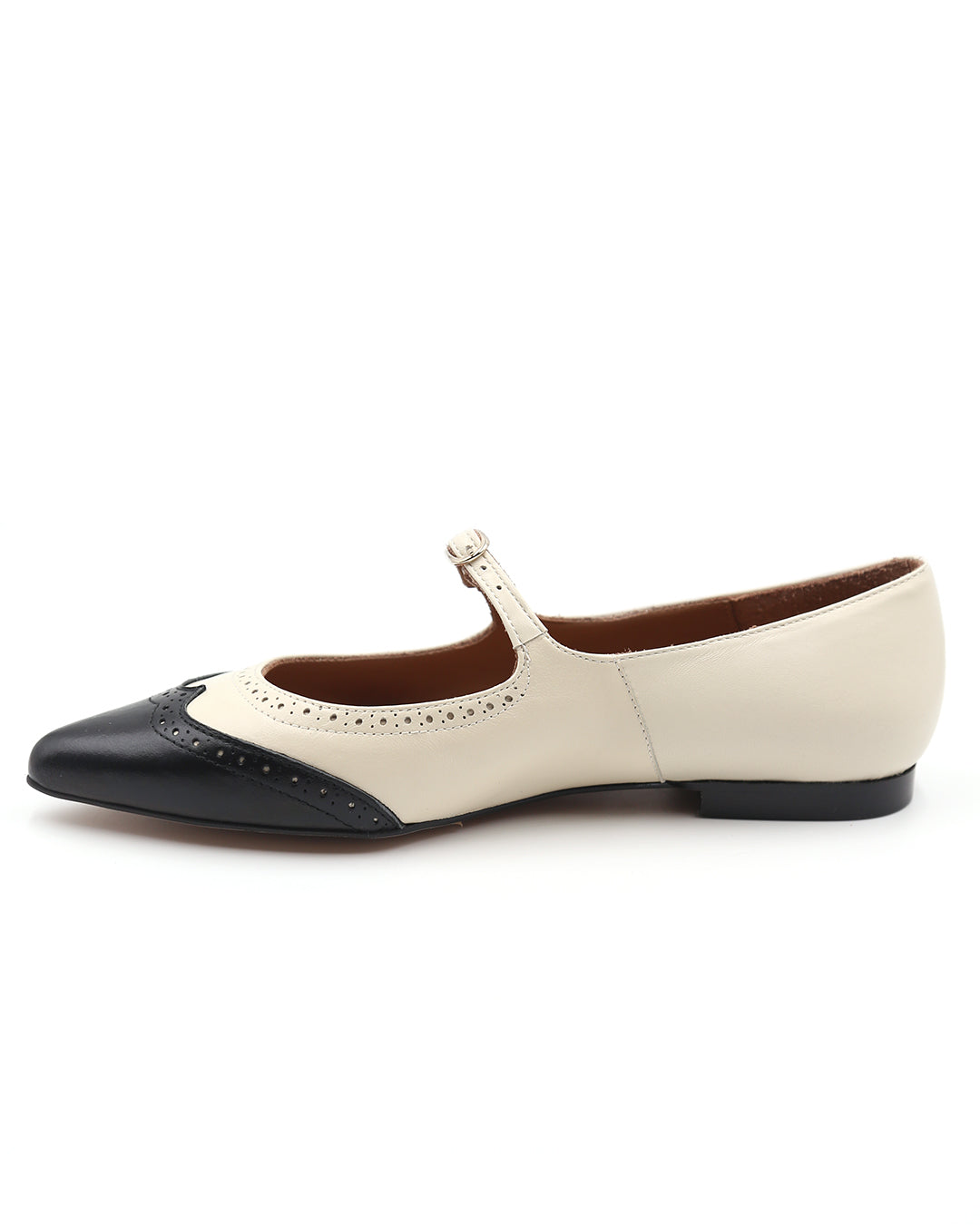 MERCEDITA BLANCA Y NEGRA CON PICADO