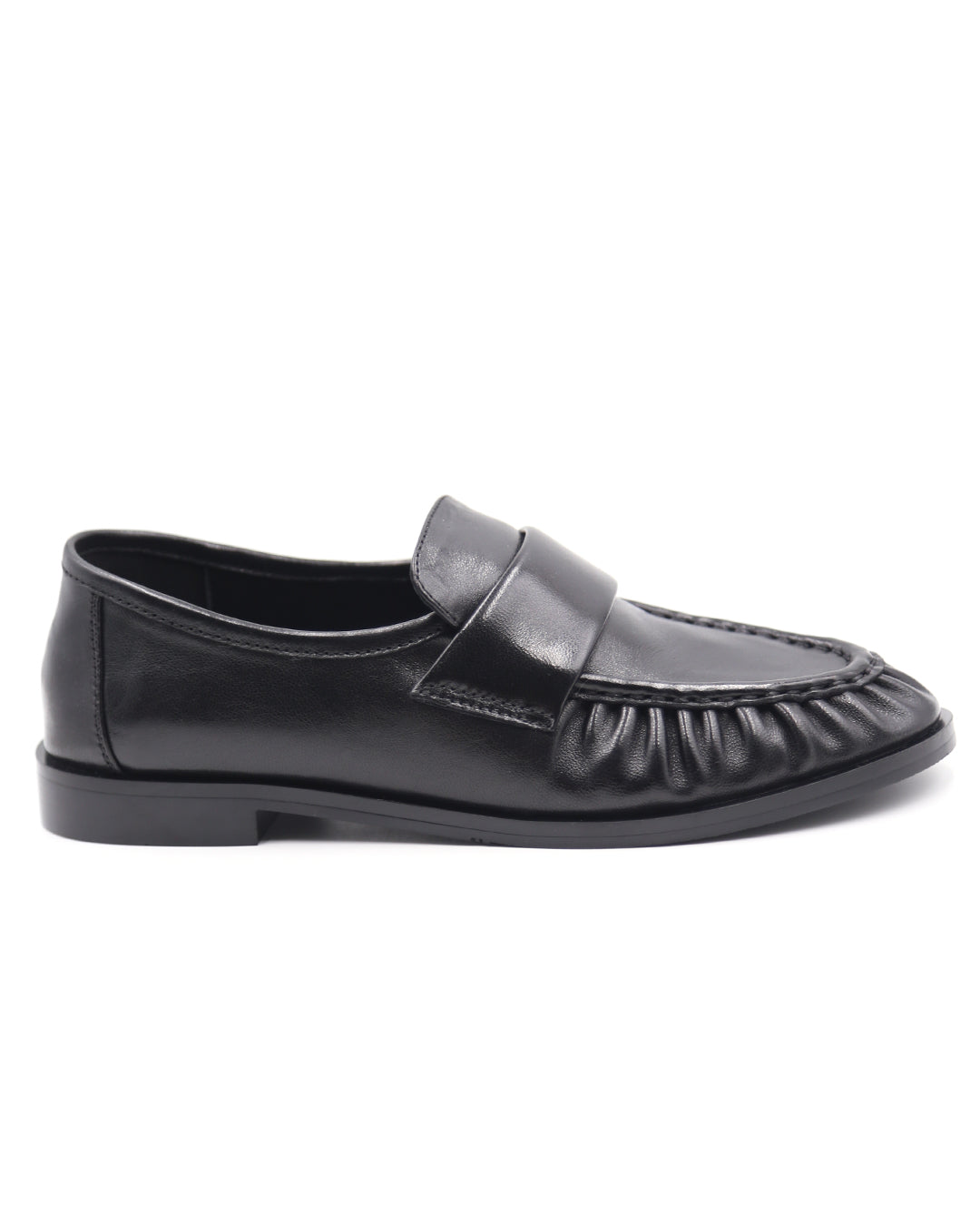MOCASIN NEGRO PIEL FRUNCIDA