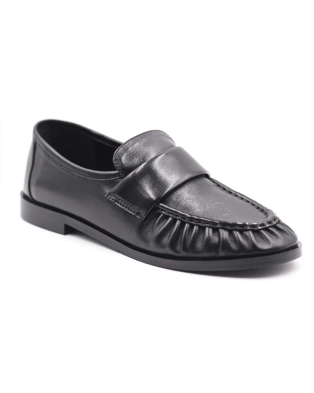 MOCASIN NEGRO PIEL FRUNCIDA